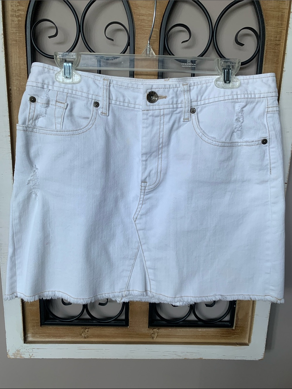 Gap Jeans White/Off White Denim Mini Skirt with Raw Hem